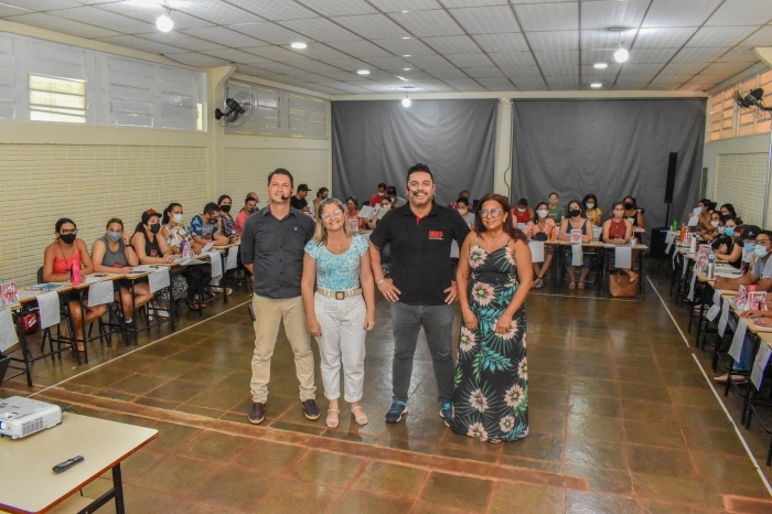 Rede Municipal de Ensino promove capacitao para servidores