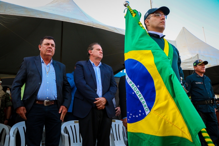 Prefeito participa da formatura da 36 turma de soldados da PMMS/CPA-2 de TL e recebe homenagem