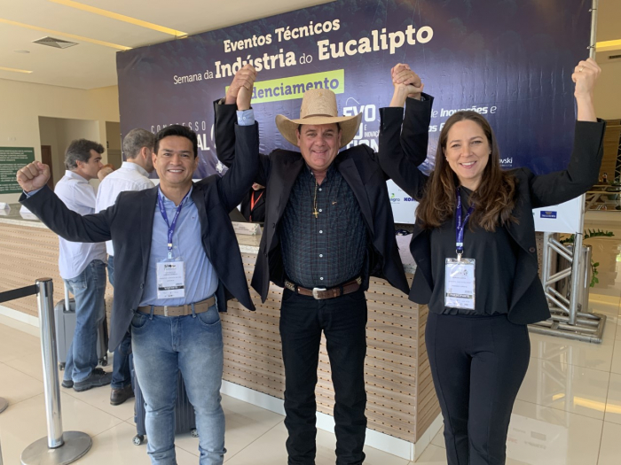 Prefeito participa da abertura do Congresso Florestal MS de Três Lagoas   