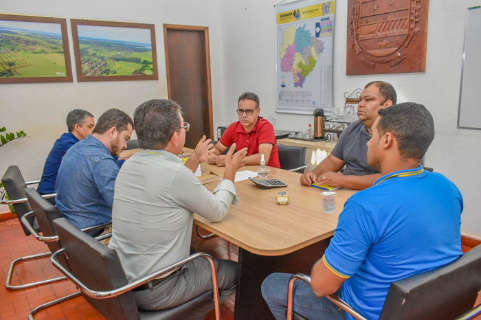 Correios e Prefeitura discutem ampliação de parcerias e serviços