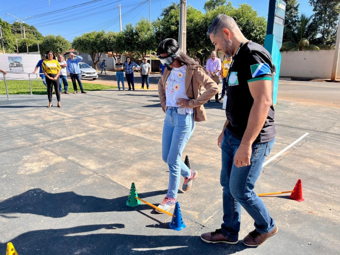 MAIO AMARELO: Palestra impacta motoristas ao alertar sobre os riscos do álcool ao volante